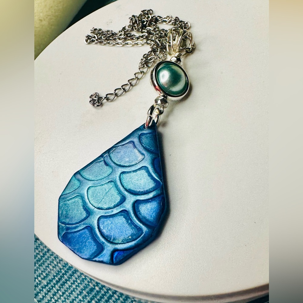 Handcrafted Mermaid scale Blue and Silver Pendant Necklace